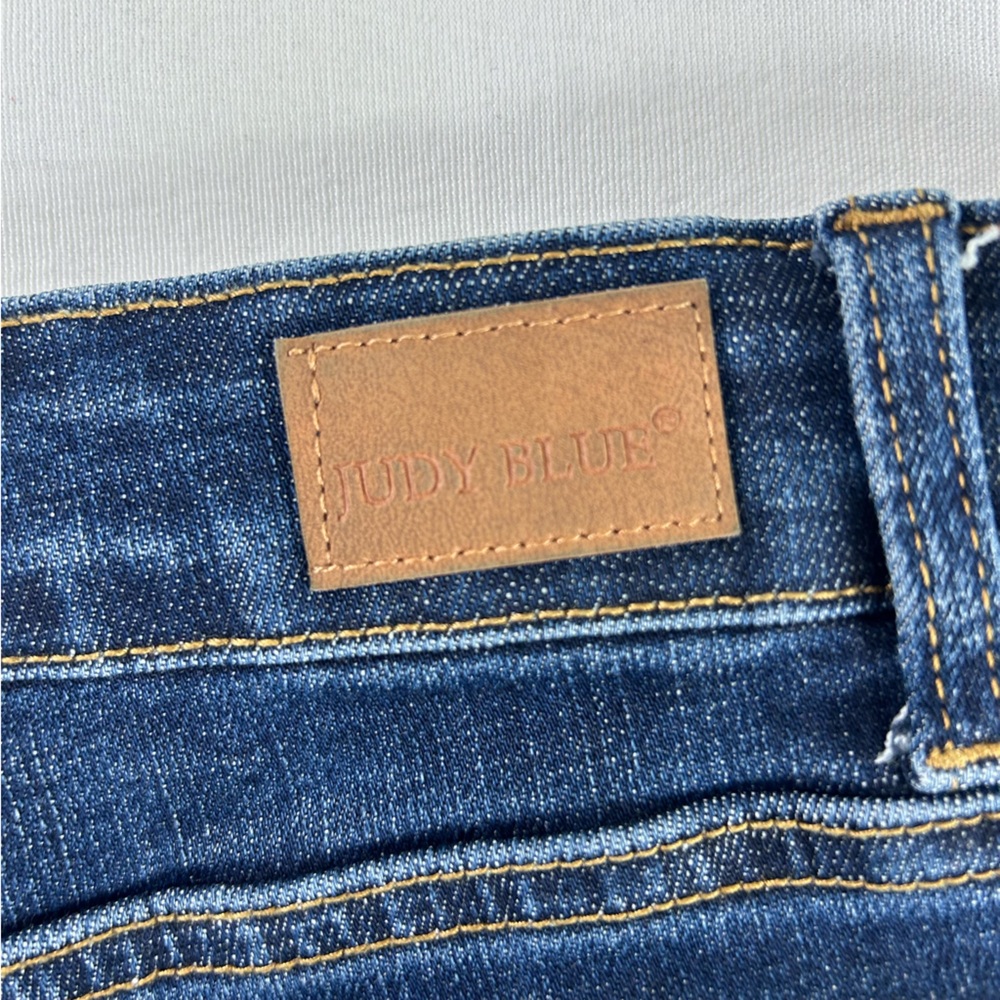 Judy Blue Camo Patch Dark Wash Denim‎ Shorts Stretch Distressed Women’s 1X EUC - Picture 13 of 13